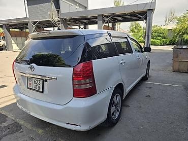 arizzo 8: Toyota WISH: 2005 г., 1.8 л, Автомат, Бензин, Минивэн — 2