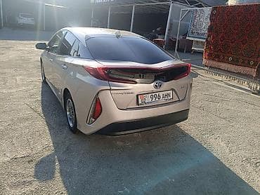 Toyota: Toyota Prius: 2021 г., 1.8 л, Автомат, Гибрид, Лифтбек — 8