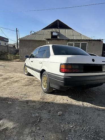 Продажа авто: Volkswagen Passat: 1989 г., 1.8 л, Механика, Бензин, Седан — 6