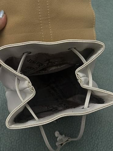 сумок: Стильный городской рюкзак-мешок, цвет молочный (айвори). Особенности — 4