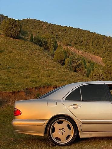 mers 212: Mercedes-Benz E-Class: 2002 г., 3.2 л, Автомат, Бензин, Седан — 2