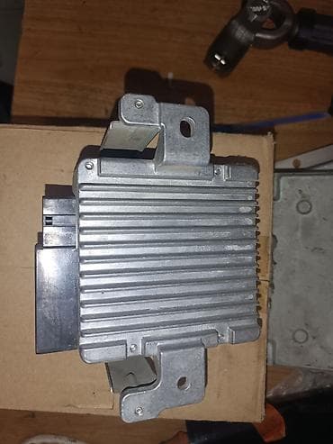 step rf3: Блок управления (ЭБУ) Showa UC 39980-TF6-012 Описание: - Оригинальный — 1