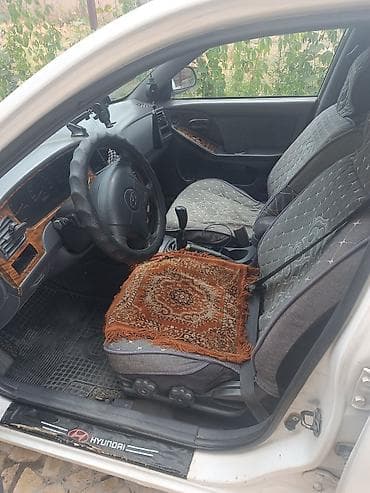 Hyundai Avante: 2002 г., 1.5 л, Механика, Бензин, Седан — 4