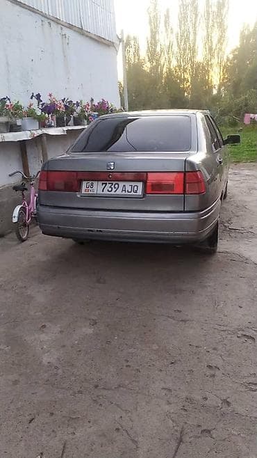 сиденья тико: Seat Toledo: 1992 г., Седан — 3
