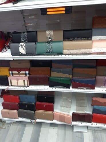 срочно продаю в связи с переездом: Клатч — 19