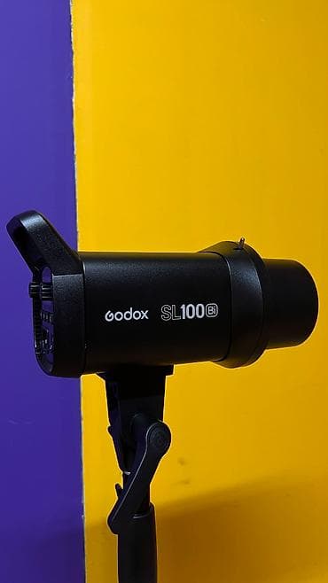 Продается : Godox SL 100bi новый теплый холодный(100W) 18200сом