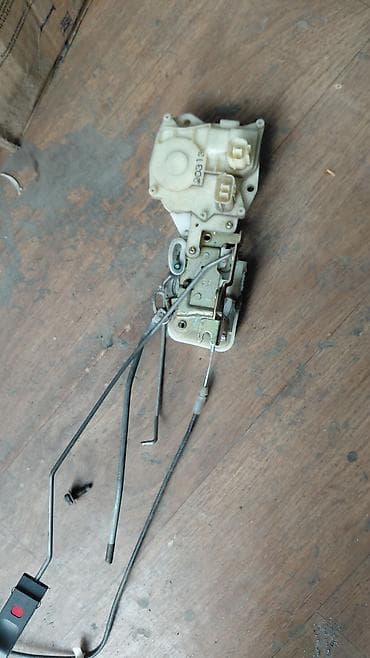 key maker: Замок двери Honda 1998 г., Б/у, Оригинал, Япония — 1