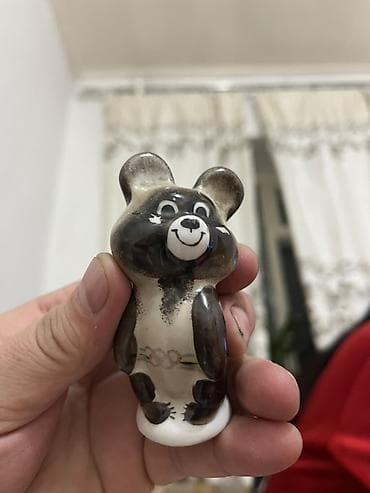 Купюры: Фарфоровая статуэтка «Мишка Олимпийский» - Продаю винтажные — 1