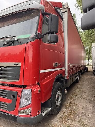 mini cuper: Тягач, Volvo, 2012 г., Тентованный — 7