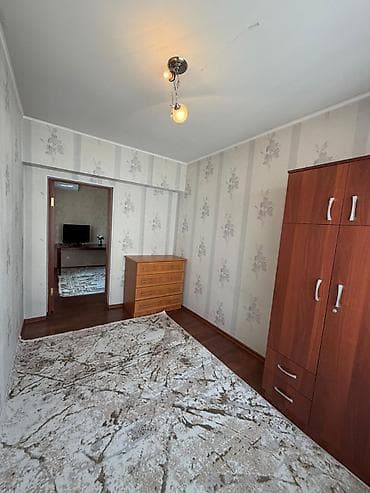 2 8: 3 комнаты, 50 м², Индивидуалка, 5 этаж, Косметический ремонт — 3