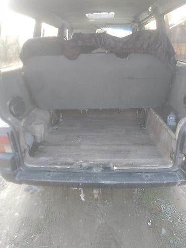 Унаа: Volkswagen Transporter: 1992 г., 1.9 л, Кол менен иштөөчү, Дизель, Вэн/Минивэн — 6