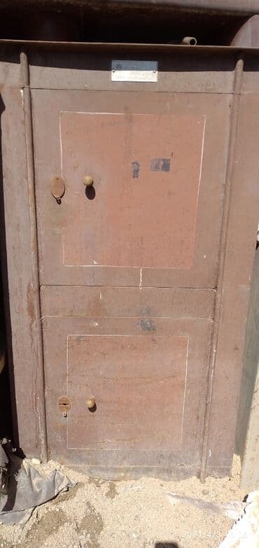 Продаю сейфы без замка и бочку тоже