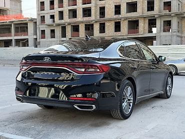 step 2: Hyundai Grandeur: 2019 г., 2.4 л, Автомат, Бензин, Седан — 7