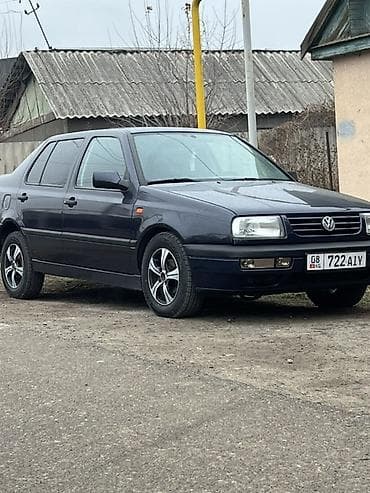 mitsubishi karisma: Volkswagen Vento: 1993 г., 1.8 л, Бензин, Седан — 1