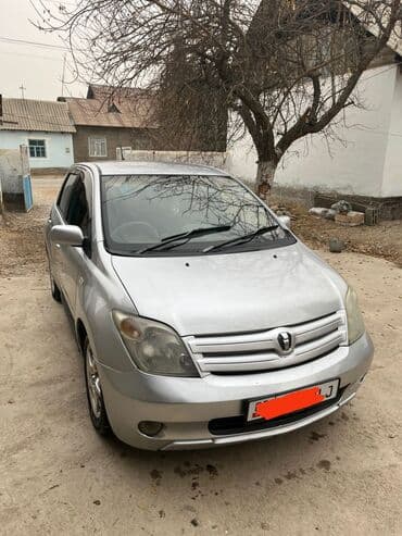 продать шины бу: Toyota ist: 2003 г., 1.3 л, Автомат, Бензиновая, Хэтчбэк — 1