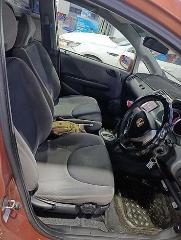 Honda Fit: 2004 г., 1.3 л, Вариатор, Бензин, Хетчбек — 7