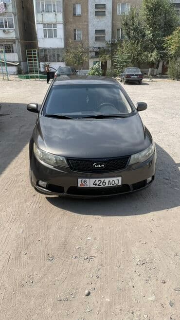 Kia Cerato: 2012 г., 1.6 л, Механика, Бензин, Седан