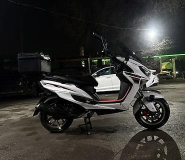 Кумурска мотороллер: Продажа Макси скутер🏍️ Год выпуска: 2025 Пробег: 3900 км Состояние — 3