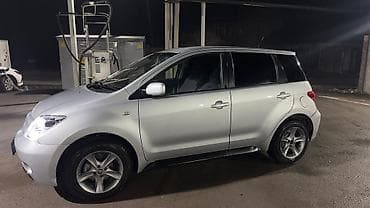 машина истана: Toyota Ist: 2002 г., 1.3 л, Автомат, Бензин, Хэтчбэк — 1