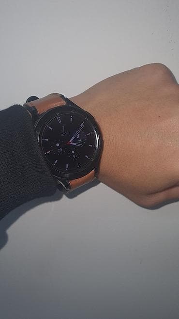 kindle amazon: Samsung Galaxy Watch4 Classic - Версия Classic с вращающимся безелем — 2