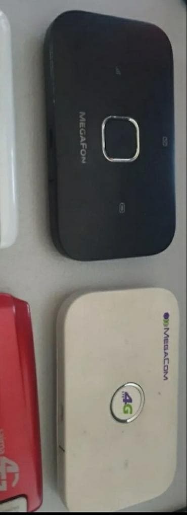 Hifi👍
карманый 
разблокированый 
читает все симкарты