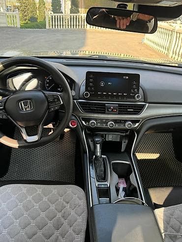 авто пульт: Honda Accord: 2020 г., Автомат, Седан — 4