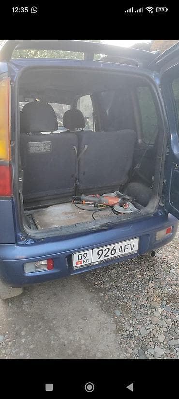 серый gac aion s: Daihatsu Move: 2000 г., 0.1 л, Механика, Бензин, Минивэн — 1