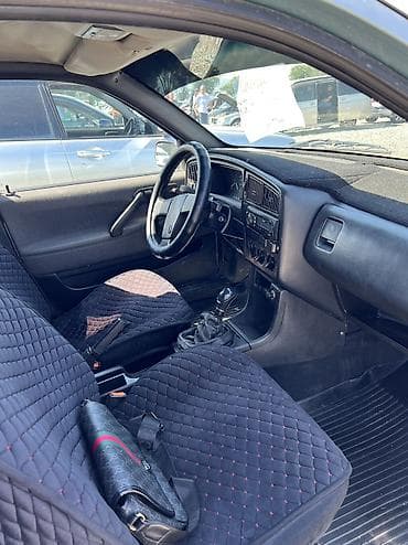 балыкчы жарнама: Volkswagen Passat: 1989 г., 1.8 л, Кол менен иштөөчү, Бензин, Универсал — 7