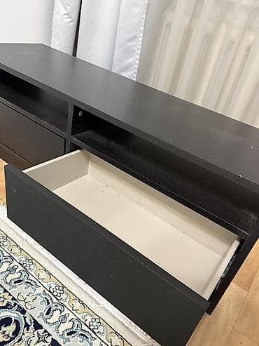 Тумба под ТВ от Ikea состояние б/у, есть небольшие сколы механизмы — 2