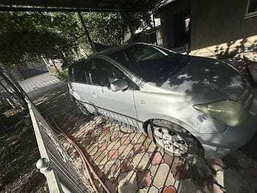 ist: Toyota Ist: 2002 г., 1.3 л, Автомат, Бензин, Хэтчбэк — 3