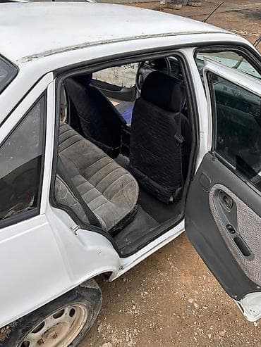 Daewoo Nexia: 1997 г., 1.5 л, Бензин, Седан — 4