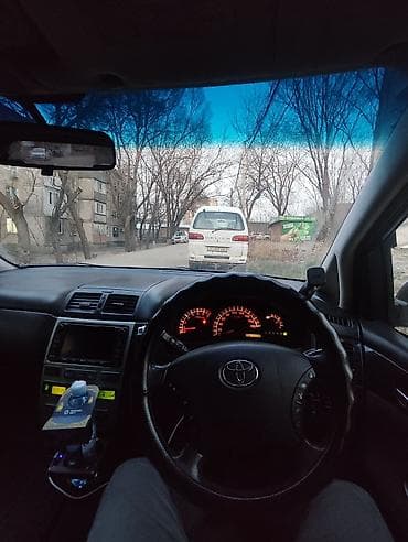 Продажа авто: Toyota Ipsum: 2003 г., 2.4 л, Автомат, Бензин, Минивэн — 4