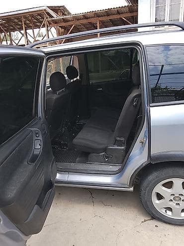 mini coper: Opel Zafira: 2001 г., 2.2 л, Механика, Бензин, Минивэн — 5
