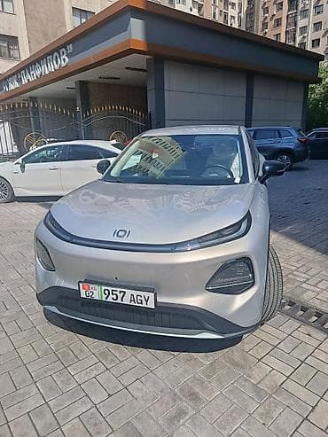 Changan Qiyuan Q05: 2026 г., 1 л, Электромобиль, Кроссовер