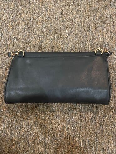 флаг кыргызстана 1898: Женские сумки в хорошем состоянии. Все замки рабочие. 600 сом каждая — 6