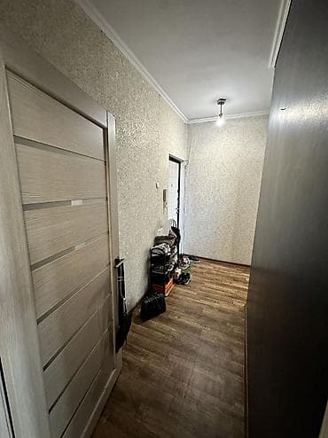 Продажа квартир: 1 комната, 35 м², 105 серия, 9 этаж, Евроремонт — 3