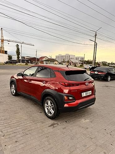 Hyundai Kona: 2017 г., 1 л, Бензин, Кроссовер — 3