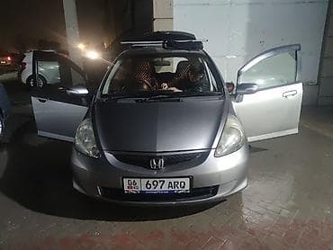 срв рд1: Honda Fit: 2005 г., 1.3 л, Вариатор, Бензин, Хэтчбэк — 2