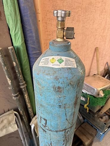 продаю полиэтилен: Баллон газовый Кислородный стальной высокого давления г Ош — 3