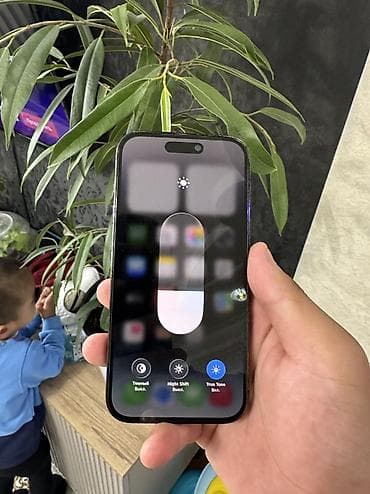 iphone xr: IPhone 14 Pro, Б/у, 256 ГБ, Space Gray, Защитное стекло, Чехол, 78 % — 3