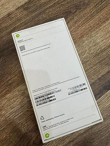 iphone e: IPhone 17, Новый, 256 ГБ, Зеленый, Кабель — 2