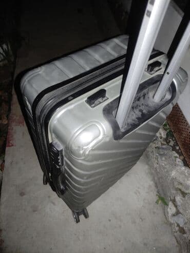 жайнамаз цена ош: Чемодан фиолетовый1500с. Серый чемодан чуть больше 1800с. Если два — 5