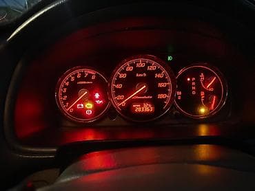 1: Honda Stream: 2005 г., 1.7 л, Автомат, Бензин, Универсал — 6