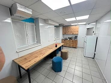 аренда офиса: Аренда офисов, 180 м², В административном здании, С отдельным входом — 2