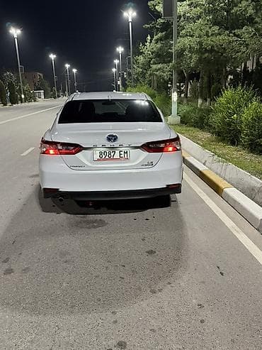 машина нехсия: Toyota Camry: 2022 г., 2.5 л, Автомат, Гибрид, Седан — 6