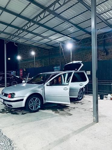 Продажа авто: Volkswagen Golf: 2003 г., Механика, Бензин, Хэтчбэк — 4