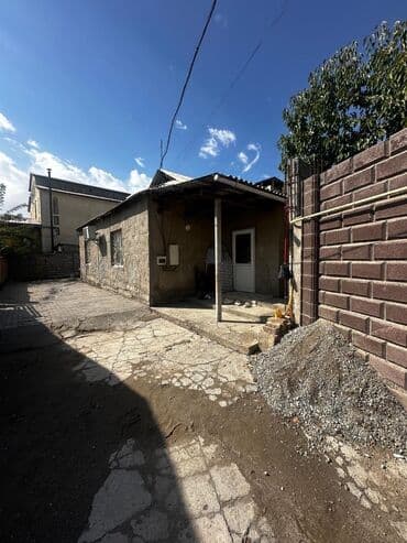 гостиницы на час ош: Дом, 81 м², 3 комнаты, Агентство недвижимости, Старый ремонт — 1