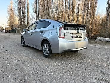 электромобиль такси: Toyota Prius: 2012 г., 1.8 л, Вариатор, Гибрид, Хэтчбэк — 4