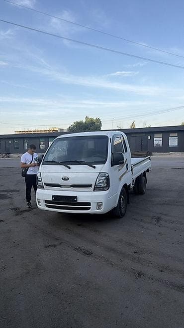 бонго bongo: Легкий грузовик, Kia, Стандарт, 2 т — 1