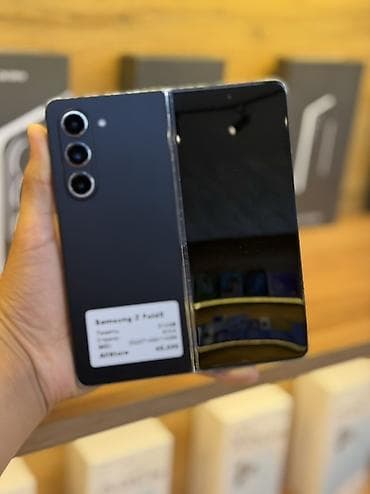 Samsung Galaxy Z Fold 5, Б/у, 512 ГБ, цвет - Черный, В рассрочку, 1 SIM, 2 SIM, eSIM